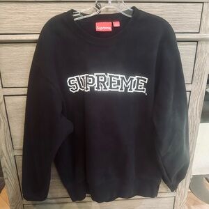 Supreme Black Men's Sweatshirt. Size M. Authentic.